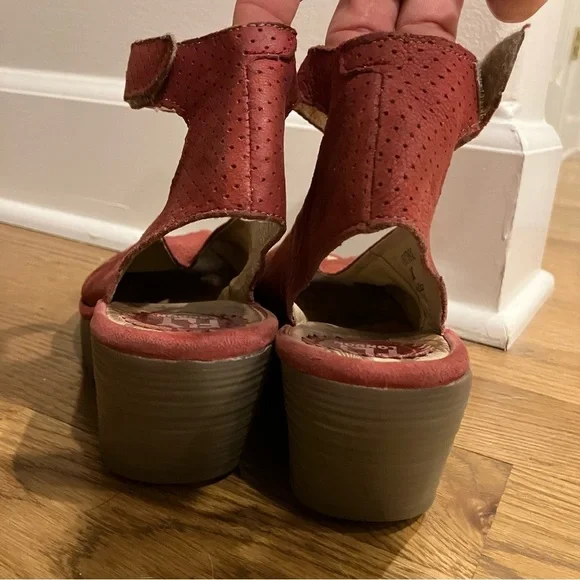 FLY London Red Yala Perforated Peep toe Wedge Shoes - 38 Velcro - Picture 10 of 11